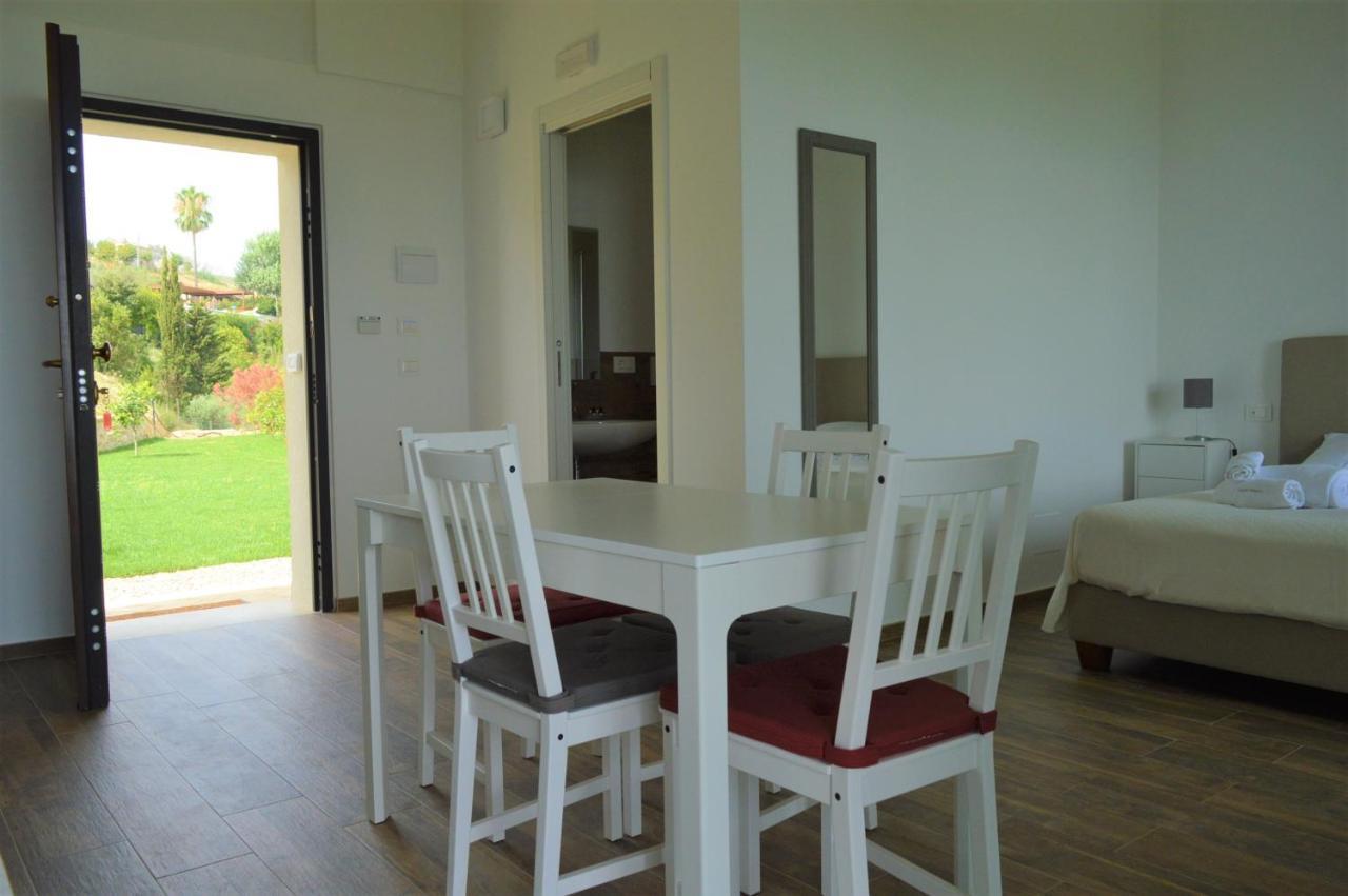 Casale Adriatico B&B Pineto Ngoại thất bức ảnh
